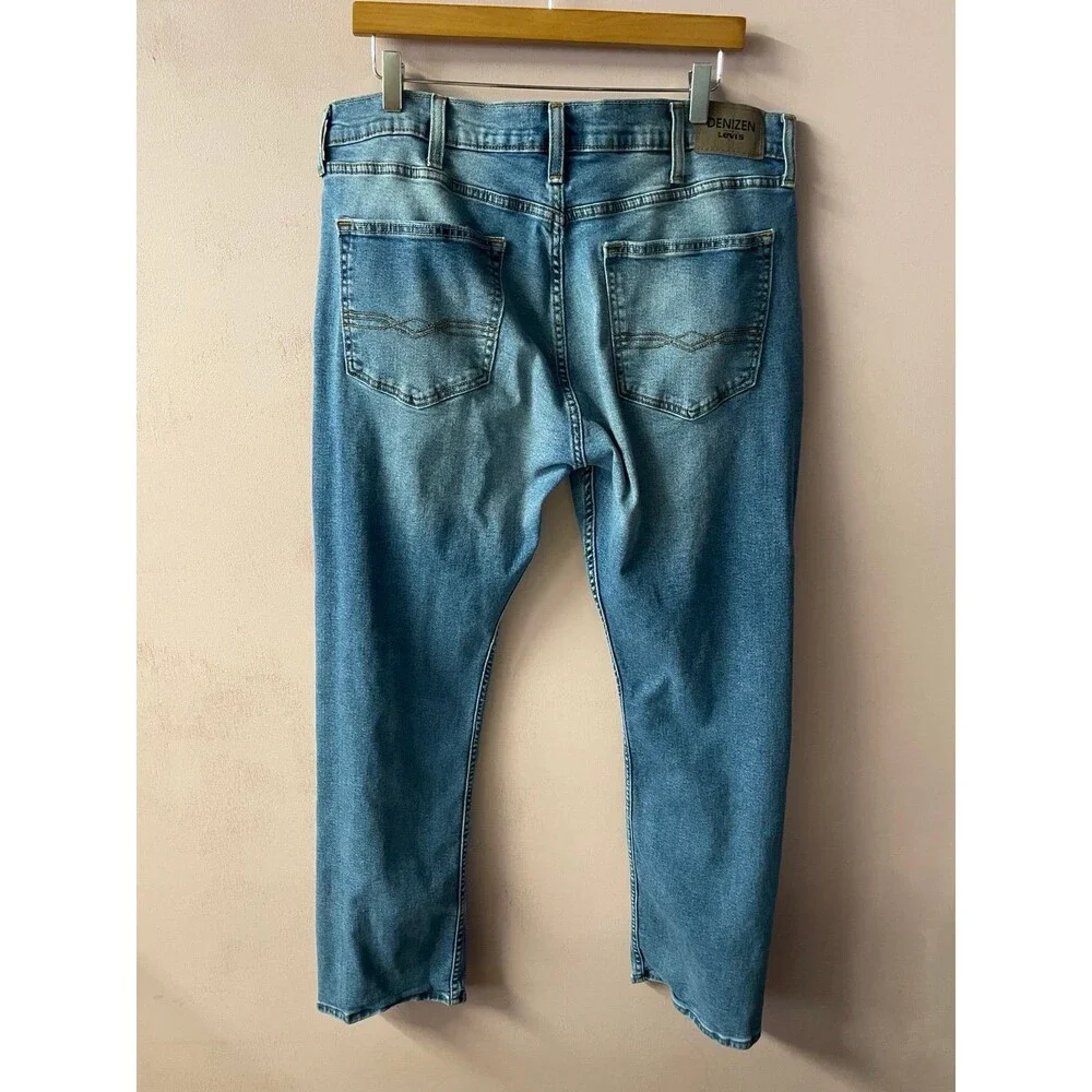 Denizen from Levi’s Men’s Slim Straight Medium Wash Jeans Size 38 x 30